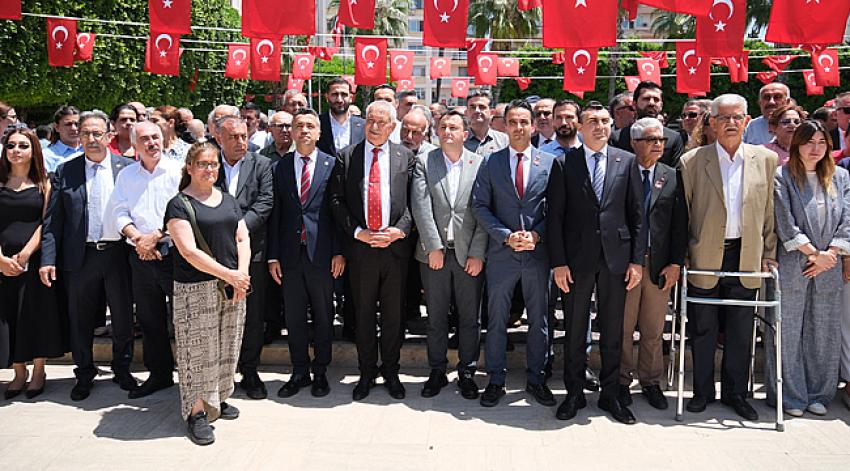 'Bugün Türk demokrasisi tehlikede mi? Tehlikede'