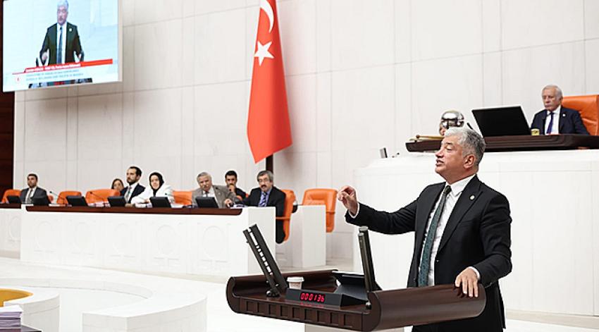 ‘Diploma var, meslek yok. Ünvan var, yetkinlik yok’