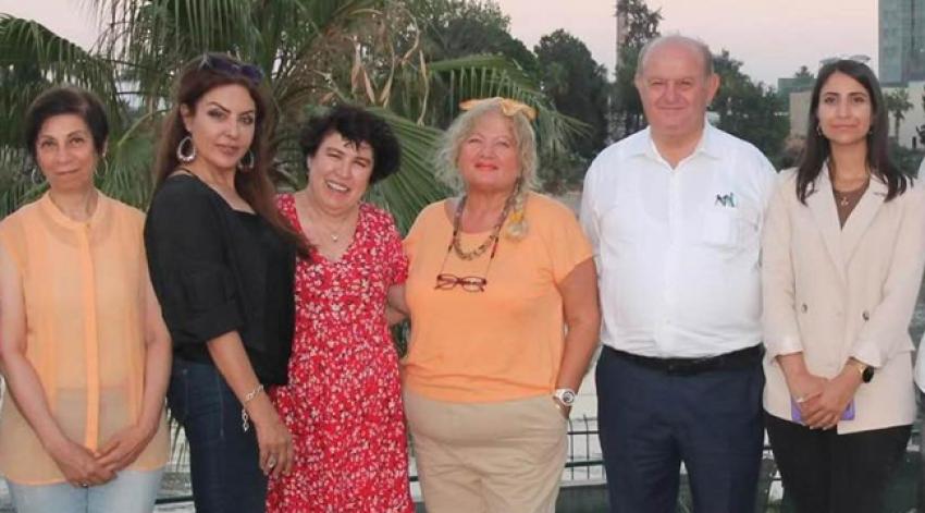Gazetecilerden Yaza Merhaba