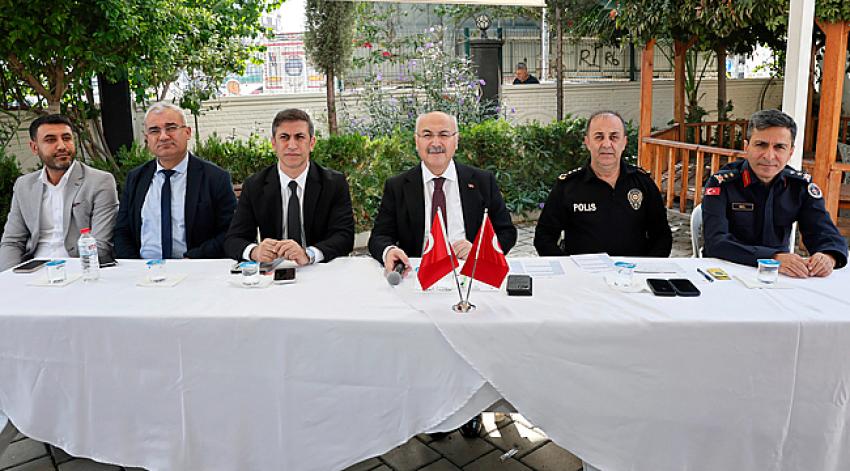 Vali Köşger Yüreğir'de vatandaşlarla buluştu