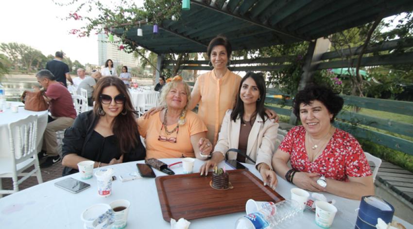 Gazetecilerden Yaza Merhaba