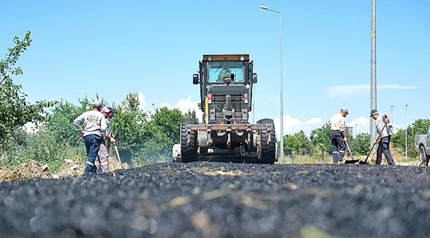 Ceyhan Belediyesi Asfalt Çalışmalarını Hızlandırdı