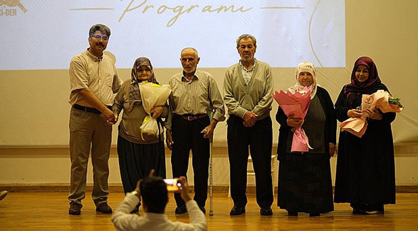 Adana'nın Yaşar Hocasına Anlamlı Vefa ve Veda 