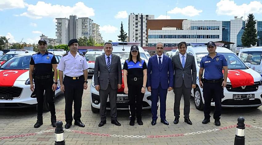 Adana polisine yeni hizmet araçları tahsis edildi