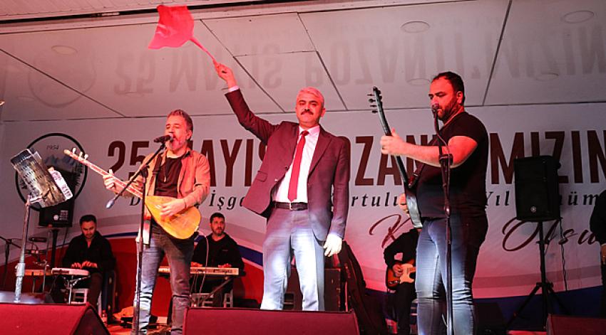 Pozantı'da kurtuluş konseri