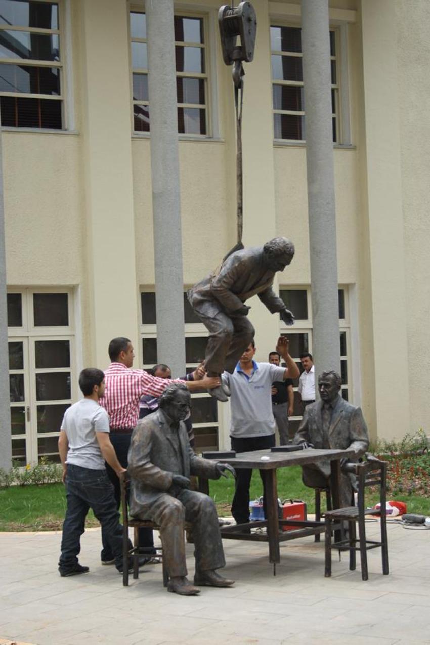 Fotoğrafı dayak yemeden kendimi ifade edebileceğim bir yol olarak benimsedim!