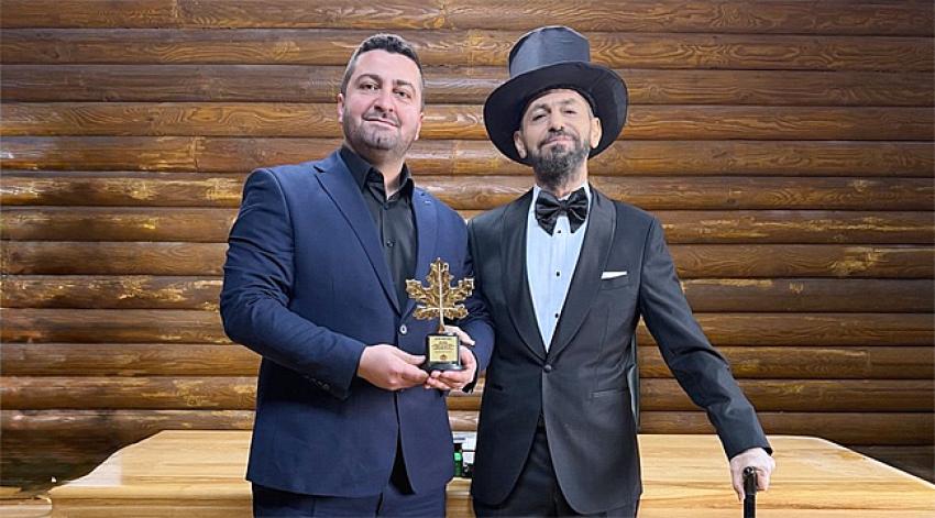 Dünyaca Ünlü Yazar Akif Manaf’a Doğayla Barış Ödülü