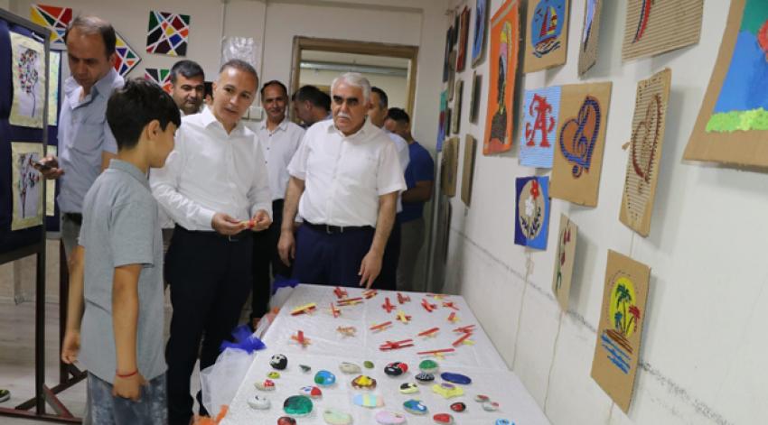Çöpten sanat eserleri yaptılar
