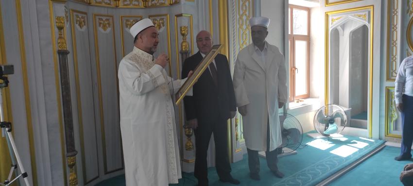 Diyanet'ten cami yaptıran vatandaşa taktir belgesi
