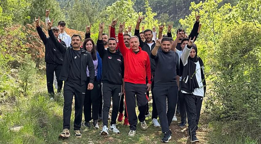 Adana Ülkü Ocakları Devlet Bahçeli Liderlik Eğitim Kampı gerçekleştirdi.