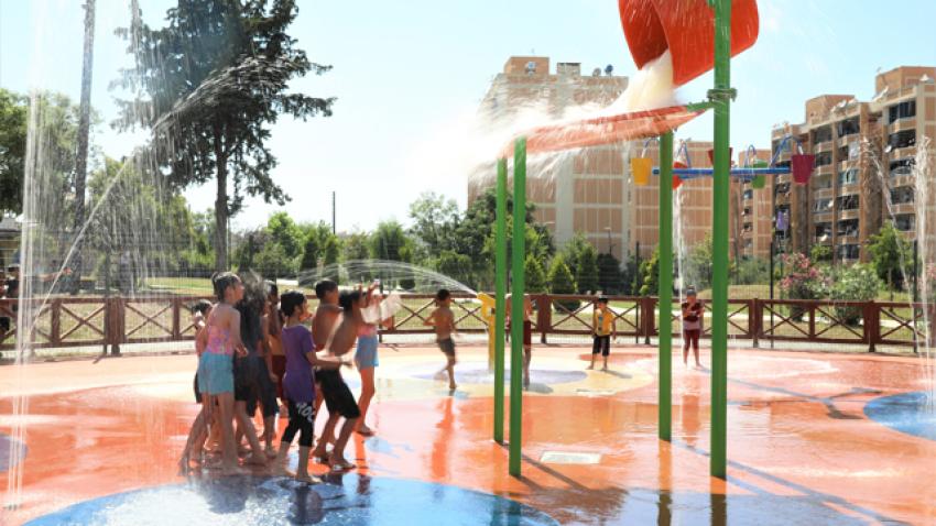 Yüreğir Belediyesi Su Oyun Parkları açıldı