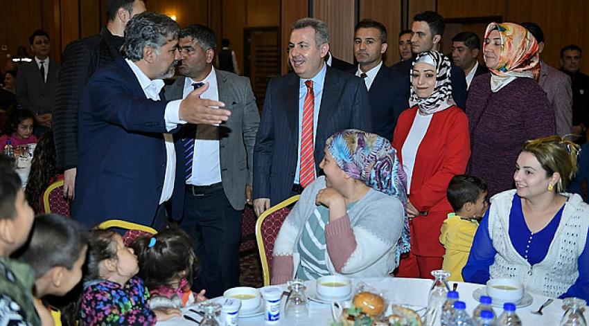 Romanlara iftar yemeği