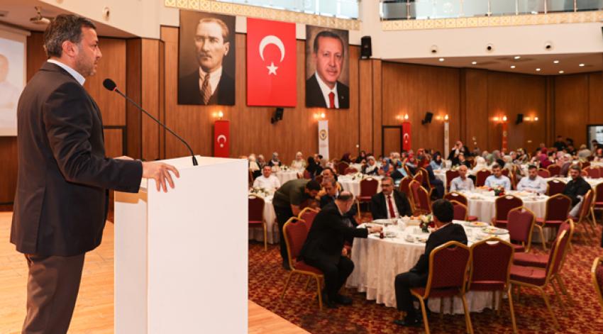 Din görevlilerini ağırladı