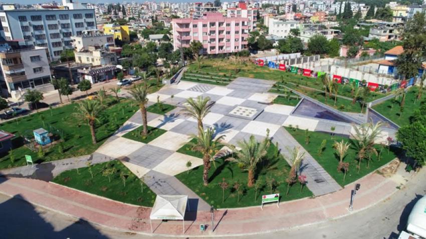 Ceyhan'a 3’ncü Kent Meydanı Müjdesi