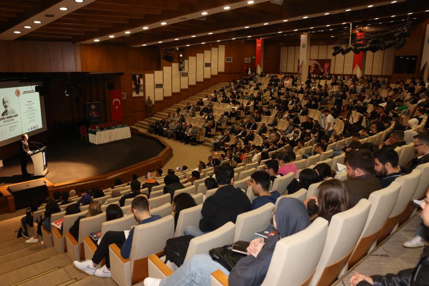'4 Şehir 4 Mekân 4 Akif' Sempozyumunun Adana Etabı Tamamlandı