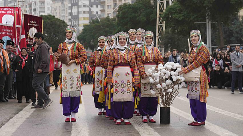 Adana'nın kurtuluşu coşkuyla kutlandı