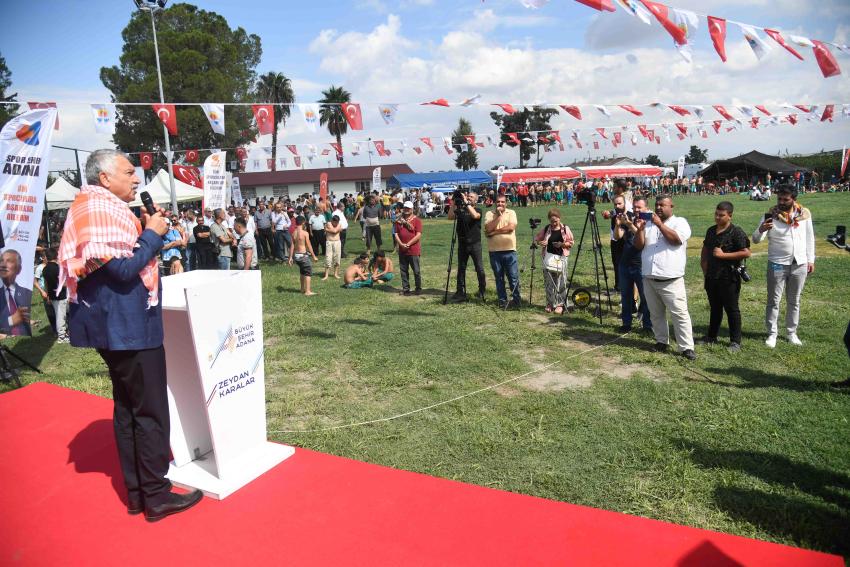 İsmet Atlı güreşlerinde Bönceoğlu başpehlivan