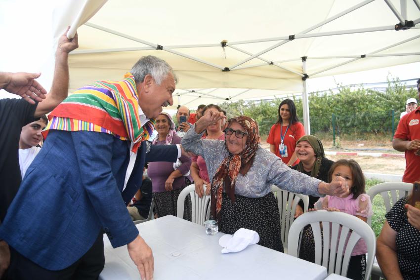 İsmet Atlı güreşlerinde Bönceoğlu başpehlivan