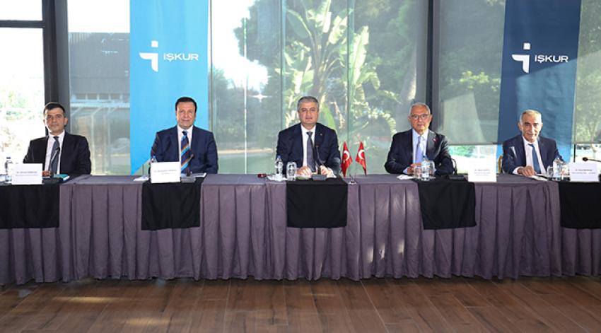Adana’nın istihdam vizyonu AOSB’de değerlendirildi