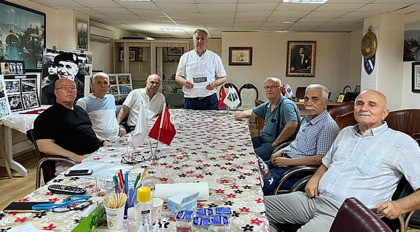 Adanalı Boşnaklar Srebrenitsa şehitlerini andı
