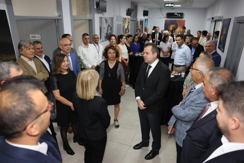 Bu bağış alkışlanır