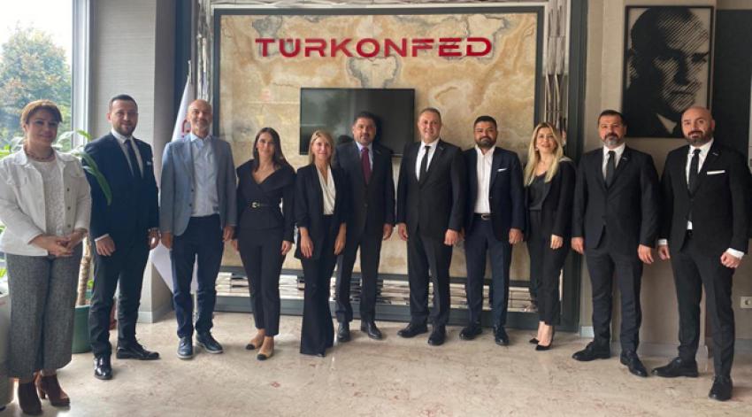ADANAGİAD'danr İstanbul'a çıkarma