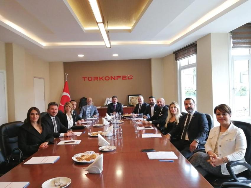 ADANAGİAD'danr İstanbul'a çıkarma