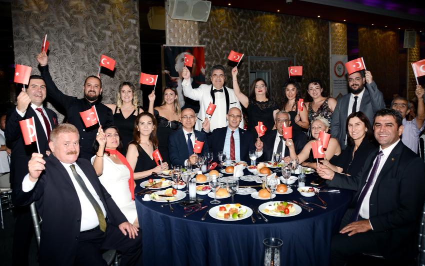 Adanalı Eczacıların 100’üncü Yıl Coşkusu