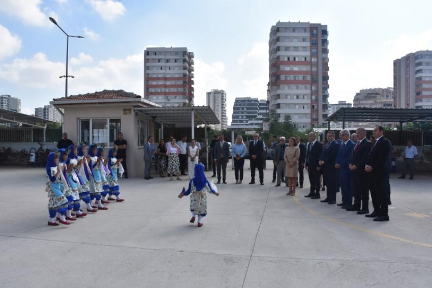 Yükümlüler okulları yeni eğitim-öğretim yılına hazırladı