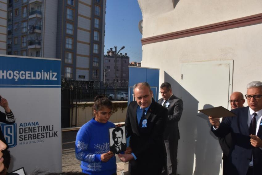 Hakim ve savcılar, özel eğitim öğrencilerini sevindirdi