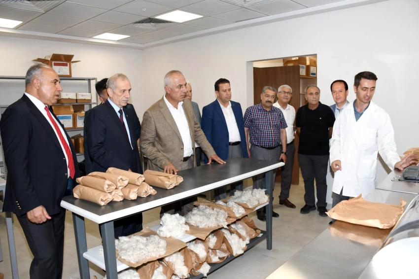 'Adana'mızı güzel hizmetlerle ödüllendirmeliyiz'