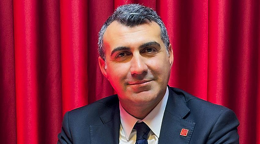 Tanburoğlu’ndan, Özgür Özel