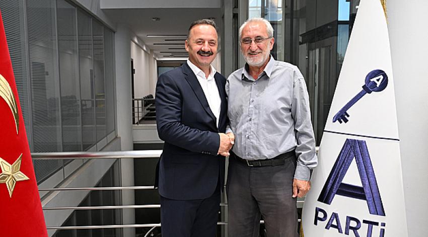 Adana’da Siyasi Sürpriz: Gizzik Duran’ın Torunu Anahtar Parti’de