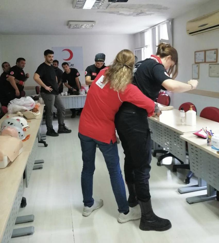 ANDA Arama Kurtarma Ekibine ilkyardım eğitimi verildi