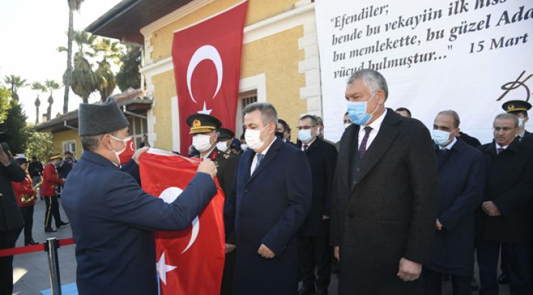 Hiç gitmedin!