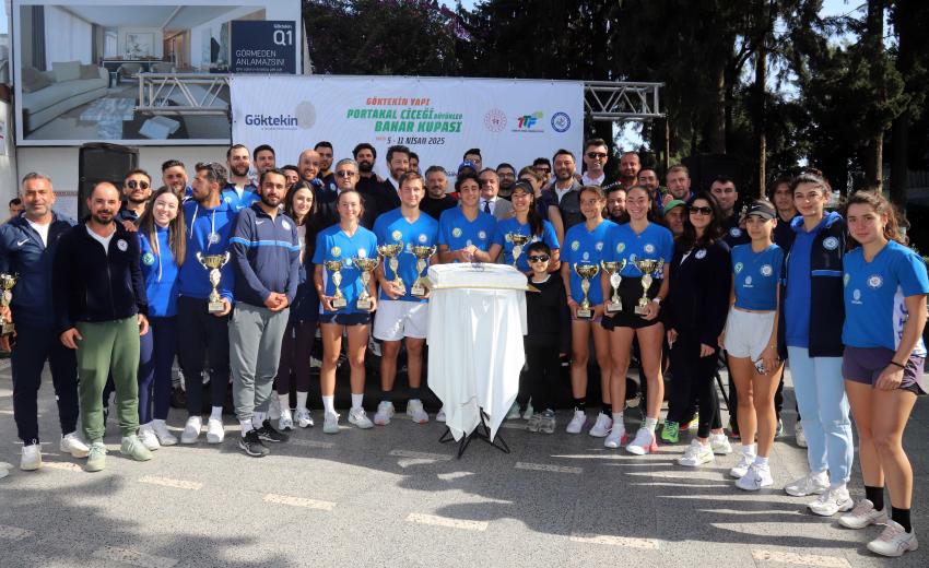 Karnavalda tenis şöleni