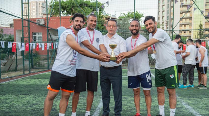 Aylak tenisini Kaplanlar kazandı
