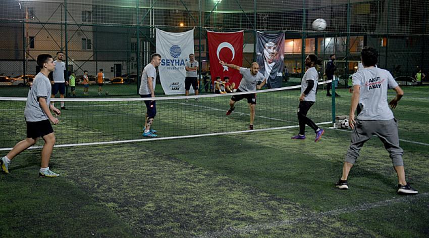 Seyhan'da ayak tenisi turnuvası başladı