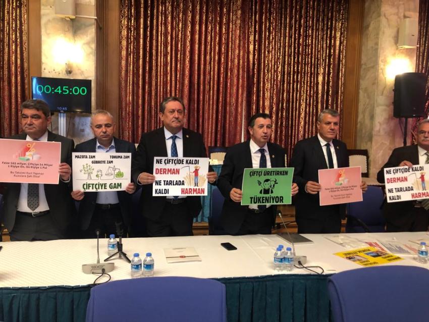 ‘Maliyetler fırladı, çiftçi traktörünü bile çalıştıramıyor’