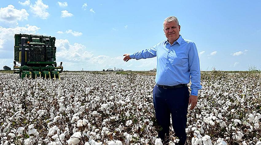 “Çiftçi kan ağlıyor, feryatlar yürek dağlıyor”