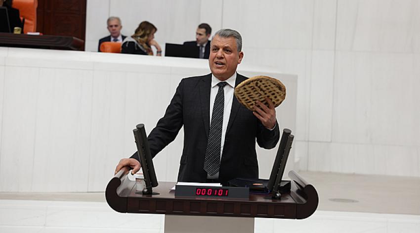 "Çiftçi üretmezse aç kalırız"