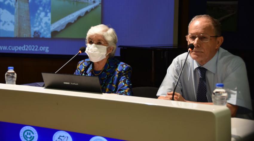 Pediatri uzmanları Adana'da buluştu