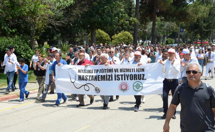 Balcalı Hastanesi için yürüdüler