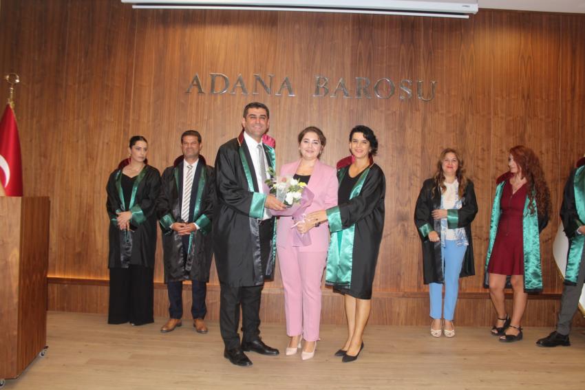 Baroya emek verenlere teşekkür plaketi