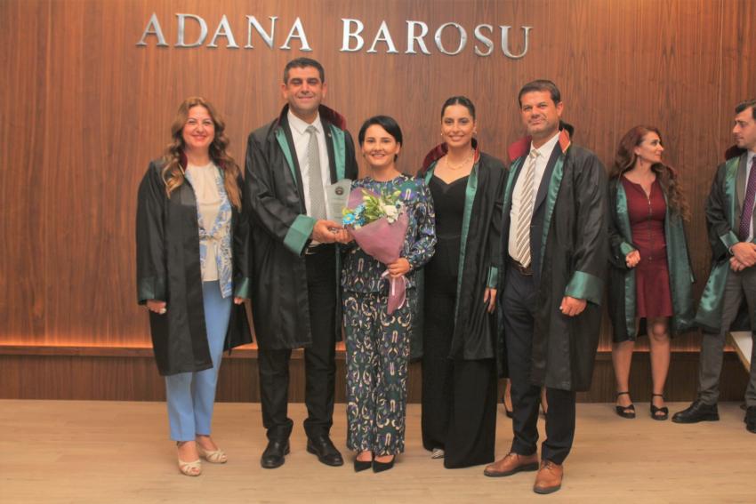 Baroya emek verenlere teşekkür plaketi