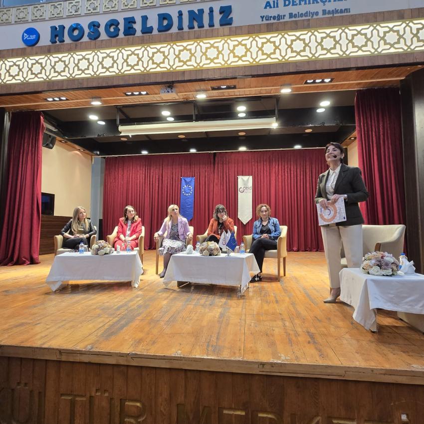 Adana'da Çeşitlilik Festivali Düzenlendi
