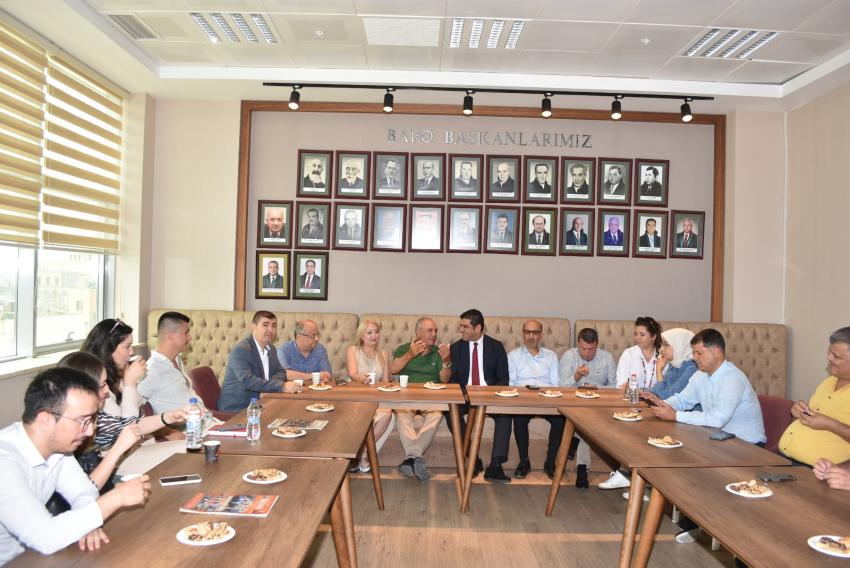 Avukatlar bayramlaştı