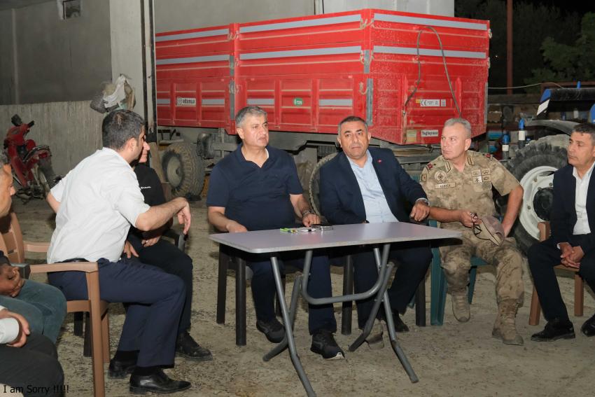 Geçer: “İtfaiye ve ASKİ ekiplerimiz bütün gücüyle sahada.”