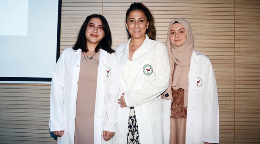 Eczacı olmanın sevincini yaşadılar