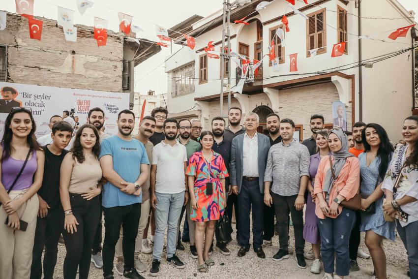 Bülent Ecevit’in anıları Adana’da yaşayacak